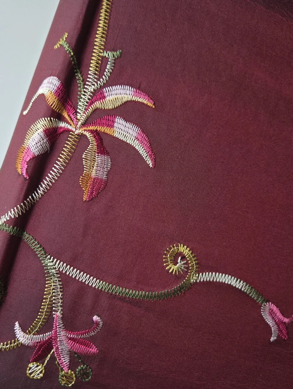 Embroidered Floral Y2K Red Fabric 4x6 Photo Album
